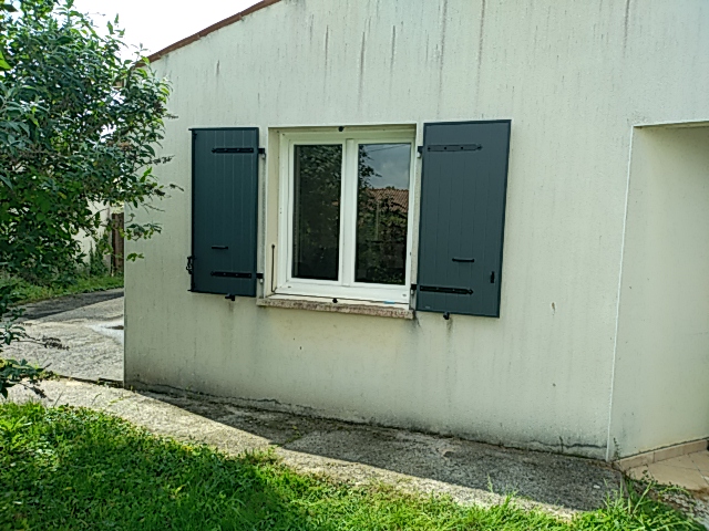 Volets alu ral 7016 - Menuiserie Bordier