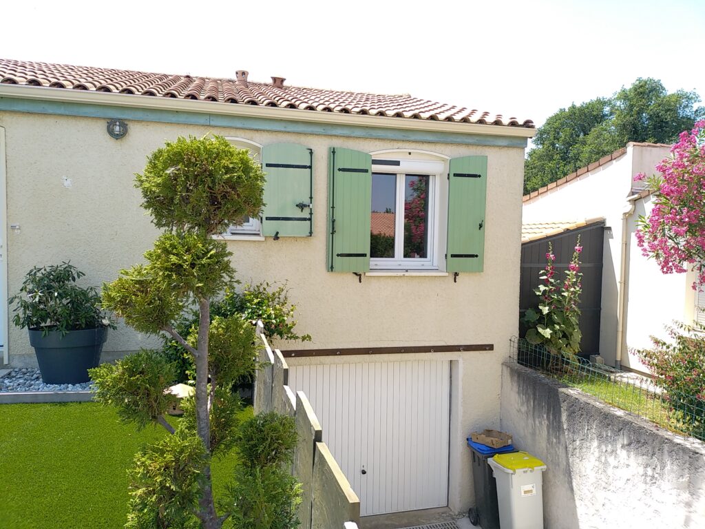 Volet roulant solaire - Menuiserie Bordier