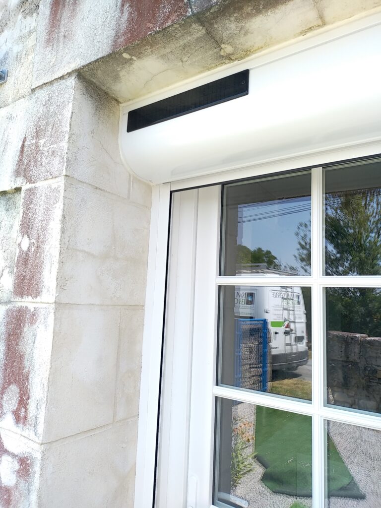 Volet roulant solaire -Menuiserie Bordier