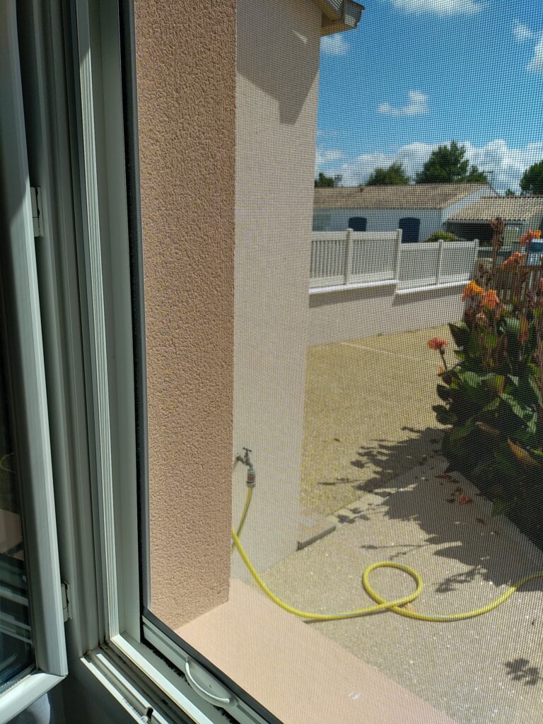 Moustiquaire - Menuiserie Bordier