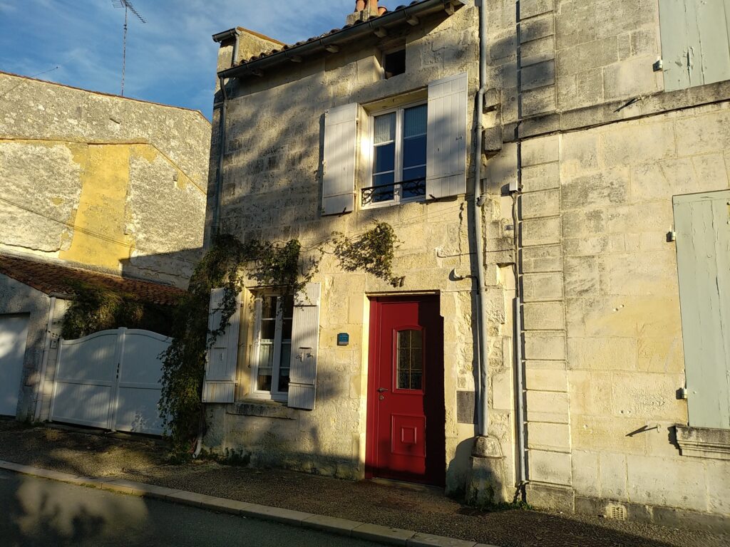 Porte d'entrée alu ral 3004- Menuiserie Bordier